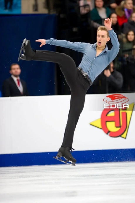 Ice Gallery Skates U.S.